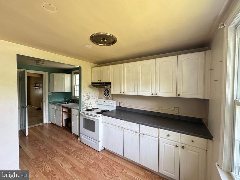 5213 Pole Rd, Alexandria, VA 22309