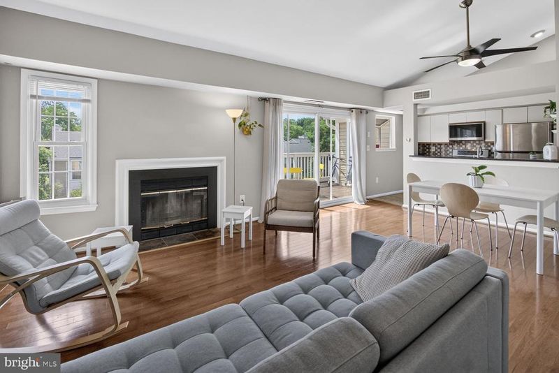 4531 28th Rd S #F, Arlington, VA 22206