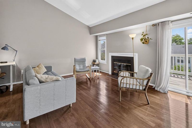 4531 28th Rd S #F, Arlington, VA 22206