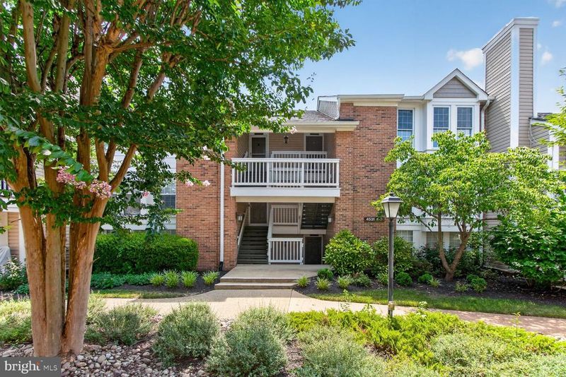 4531 28th Rd S #F, Arlington, VA 22206