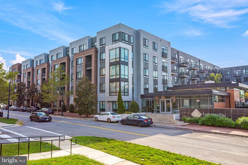 145 Riverhaven Dr #208, National Harbor, MD 20745