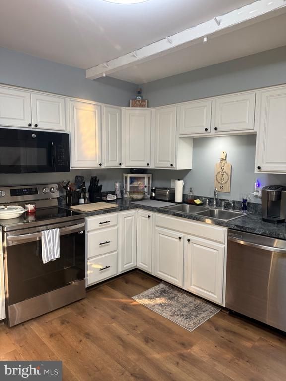 34 Park Pl, Lovettsville, VA 20180