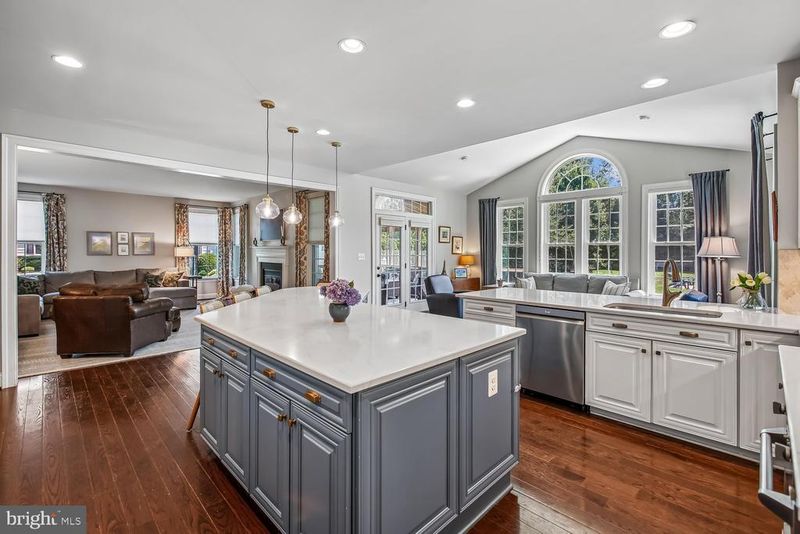 9423 Ferry Landing Ct, Alexandria, VA 22309