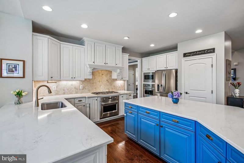 9423 Ferry Landing Ct, Alexandria, VA 22309