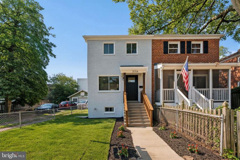 315 E Raymond Ave #A, Alexandria, VA 22301