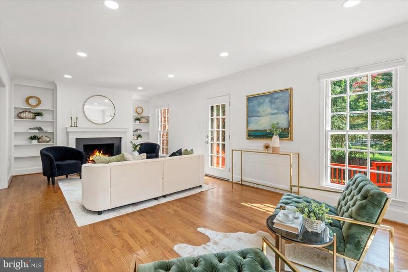 5607 Langston Blvd, Arlington, VA 22207