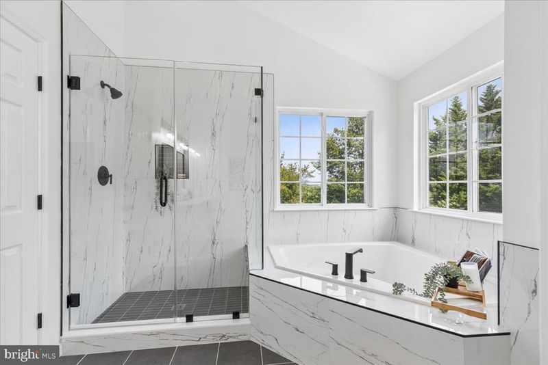 17260 Old Frederick Rd, Mount Airy, MD 21771