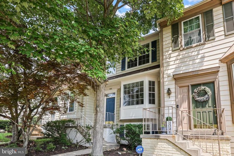 5166 Havering Way, Woodbridge, VA 22193