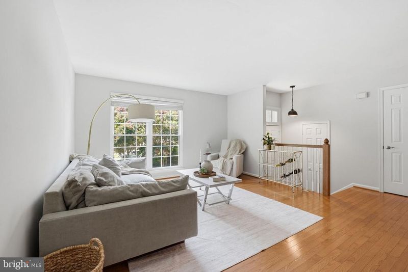 5855 Wye Oak Commons Ct, Burke, VA 22015