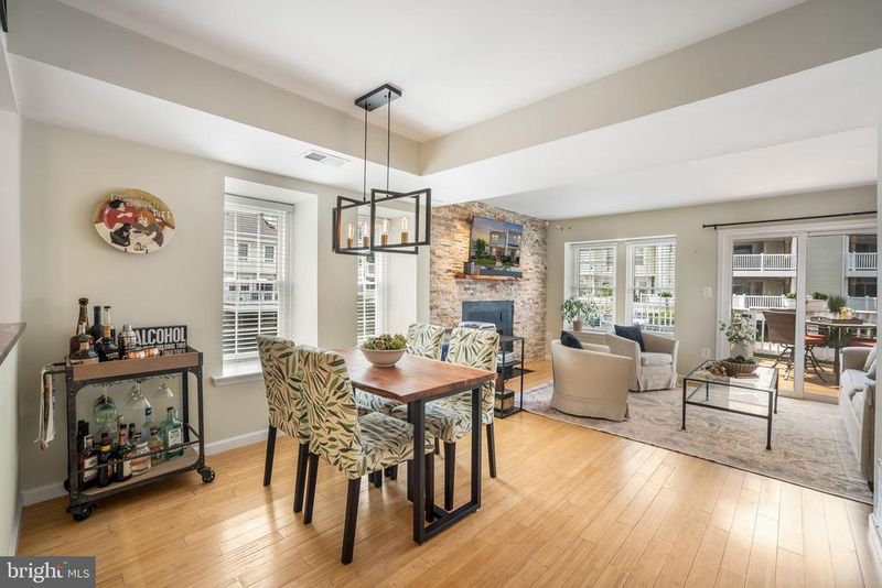 3349 Lakeside View Dr, Falls Church, VA 22041