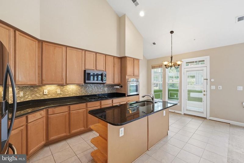 7300 Colchis Ct, Laurel, MD 20707