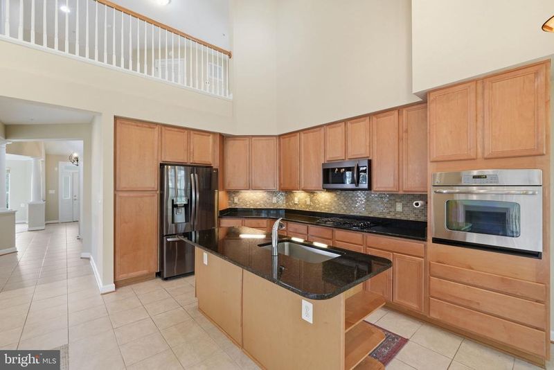 7300 Colchis Ct, Laurel, MD 20707