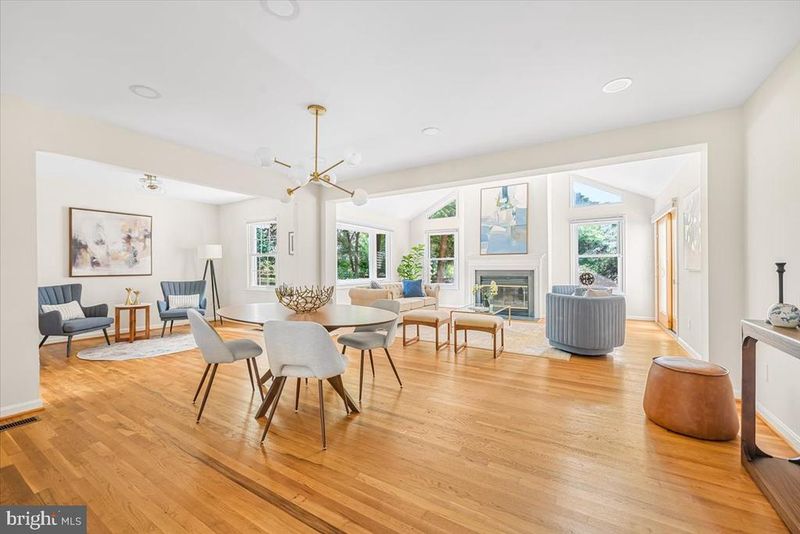 5 Barrington FARE, Rockville, MD 20850