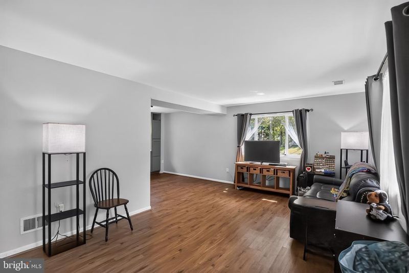 9608 Pastora Pl, Columbia, MD 21045