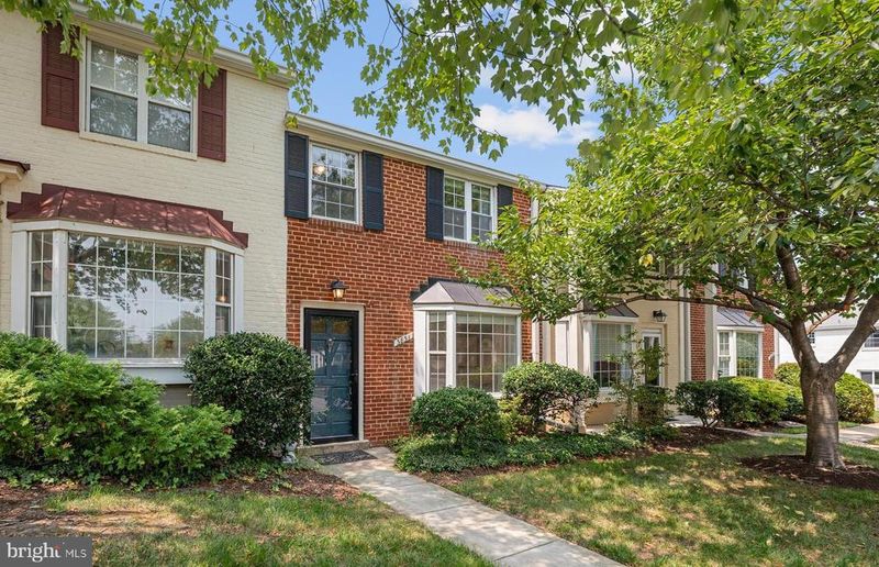 3831 Ingalls Ave, Alexandria, VA 22302