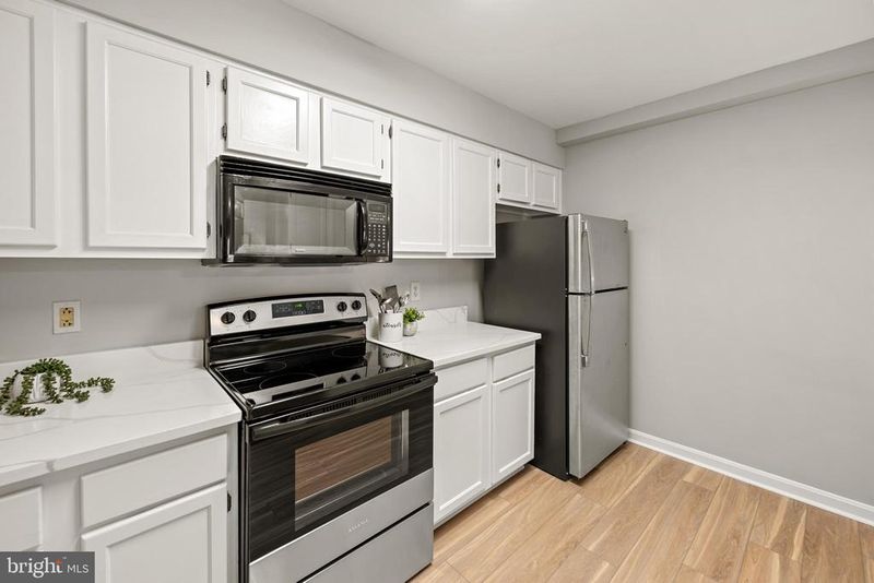 1100 Quaker Hill Dr #418, Alexandria, VA 22314