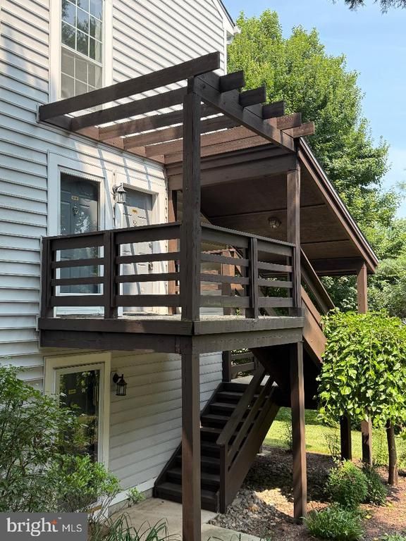 10088 Oakton Terrace Rd, Oakton, VA 22124