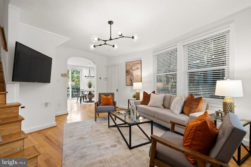 2201 Observatory Pl NW, Washington, DC 20007