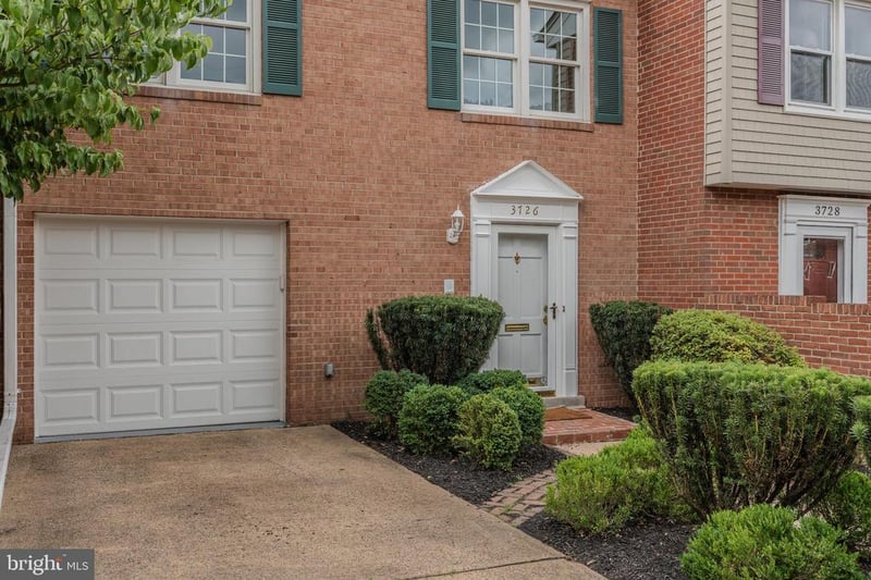 3726 12th St S, Arlington, VA 22204
