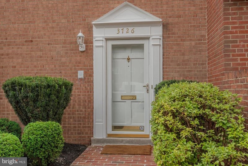 3726 12th St S, Arlington, VA 22204