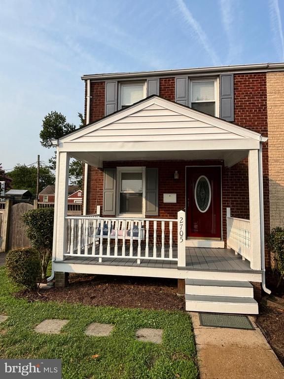 2705 Fort Dr, Alexandria, VA 22303