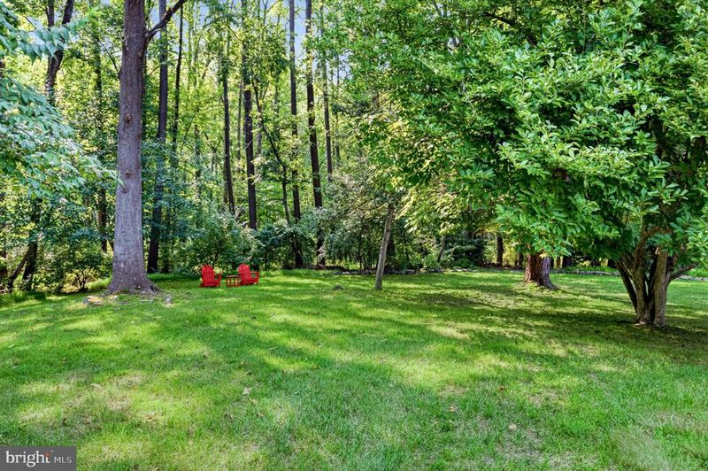 9509 Mandolin Ct, Vienna, VA 22182