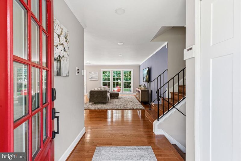 9509 Mandolin Ct, Vienna, VA 22182
