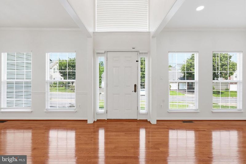 10241 Aqua View Ct, Nokesville, VA 20181