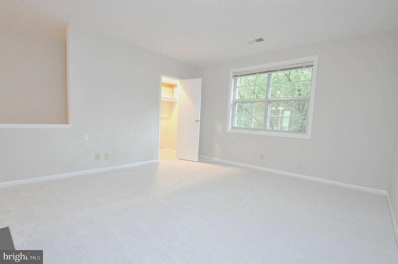 2511 S Walter Reed Dr #B, Arlington, VA 22206