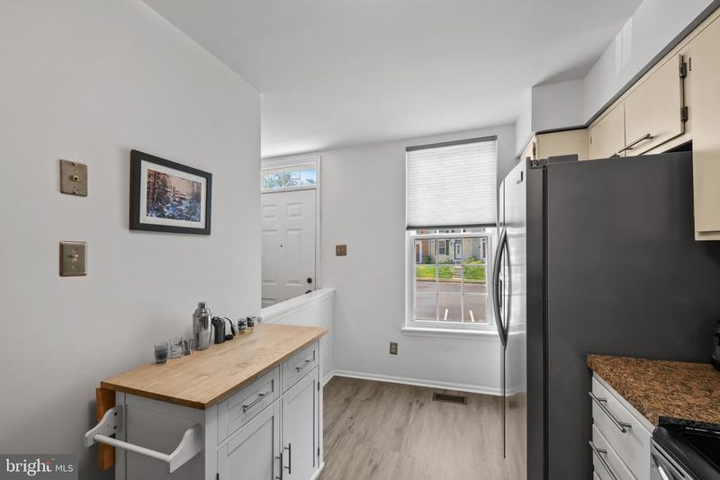 6456 Ducketts Ln #6-2, Elkridge, MD 21075