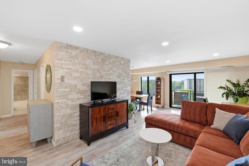 3101 Manchester St #904, Falls Church, VA 22044