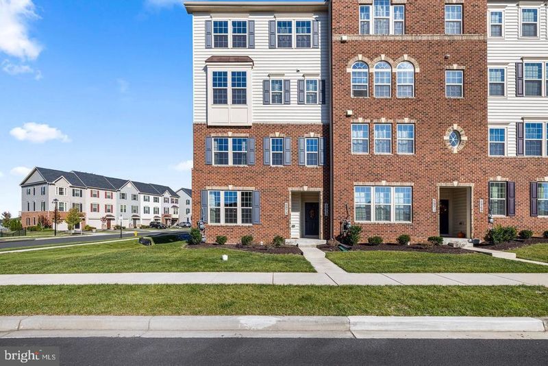 5975 Duvel St, Ijamsville, MD 21754