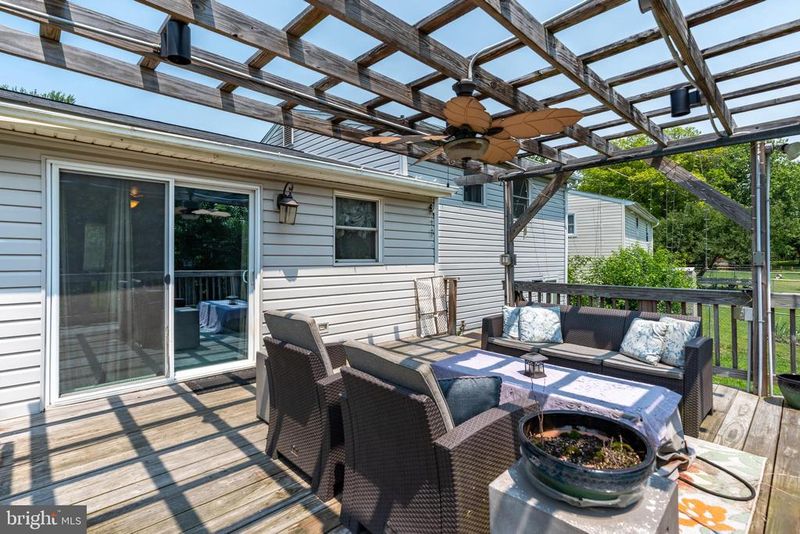 126 Challedon Dr, Walkersville, MD 21793