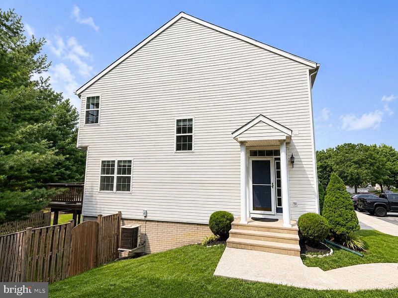 5132 Dartmoor Pl, Frederick, MD 21703