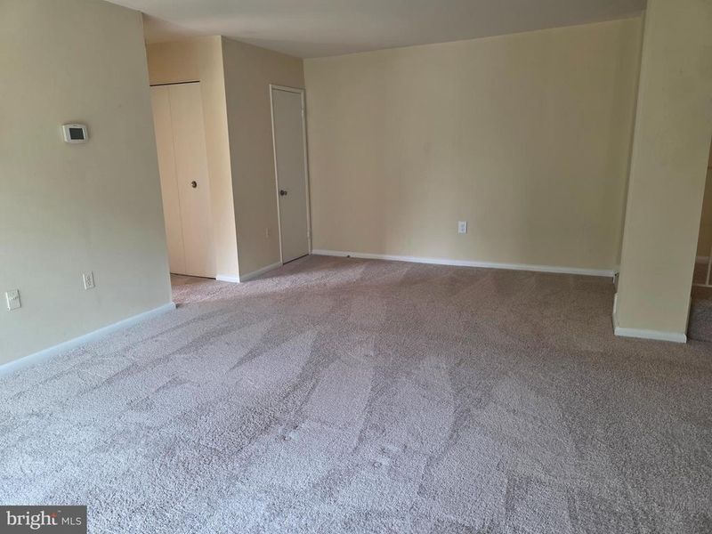 15609 Dorset Rd #201, Laurel, MD 20707