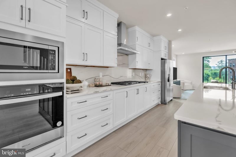 7555 Sawyer Farm Way #1102, Mclean, VA 22102