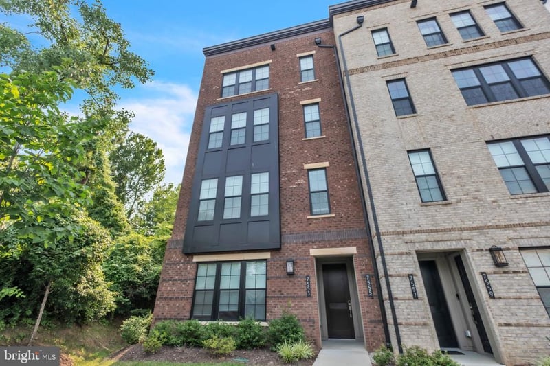 7555 Sawyer Farm Way #1102, Mclean, VA 22102