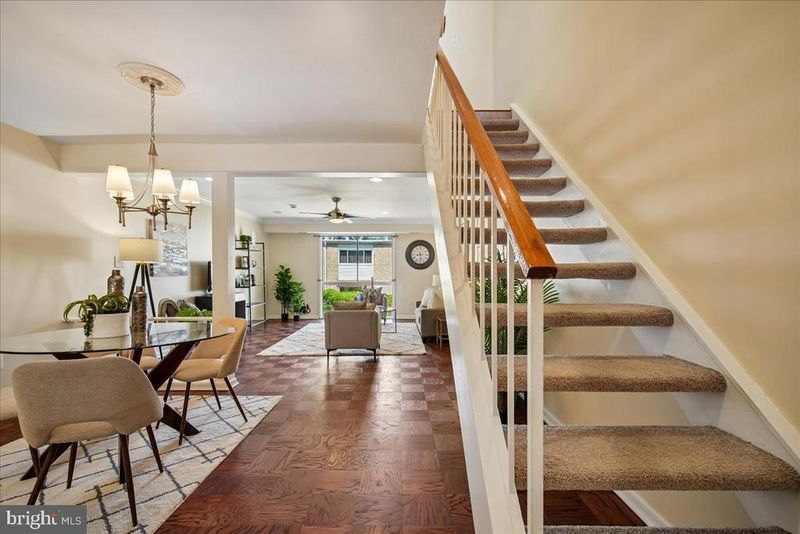 3121 University Blvd W #4, Kensington, MD 20895