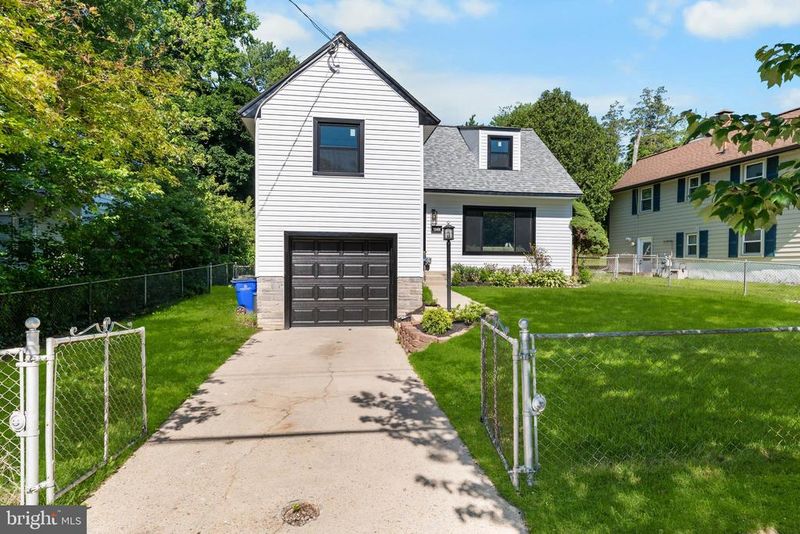 13406 Parkland Dr, Rockville, MD 20853