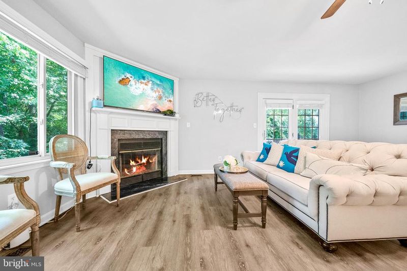 3701 Roxbury Ln, Alexandria, VA 22309