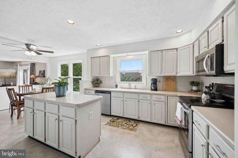 6305 Derby Cir, Frederick, MD 21703