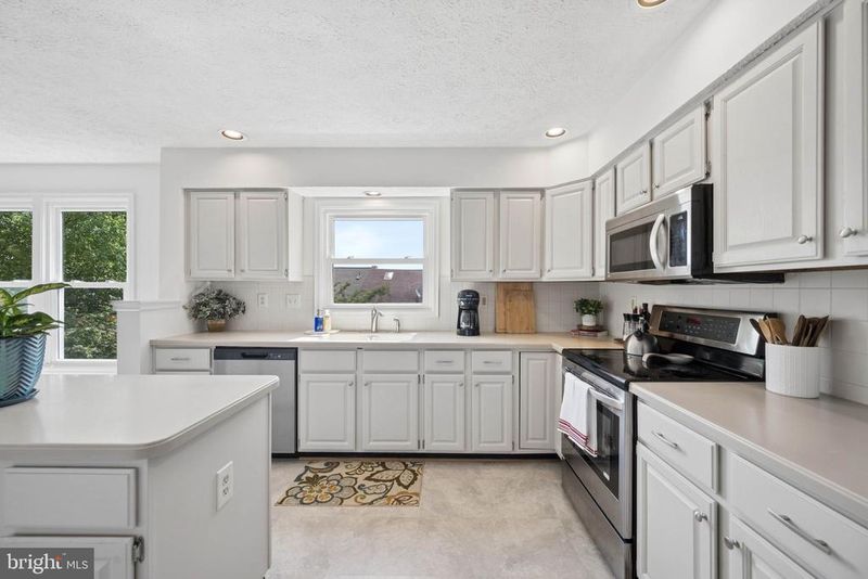 6305 Derby Cir, Frederick, MD 21703