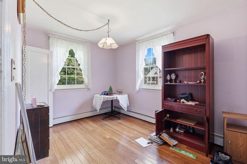 3002 Greenway Blvd, Falls Church, VA 22042