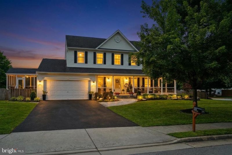 404 Autumn Chase Ct, Purcellville, VA 20132