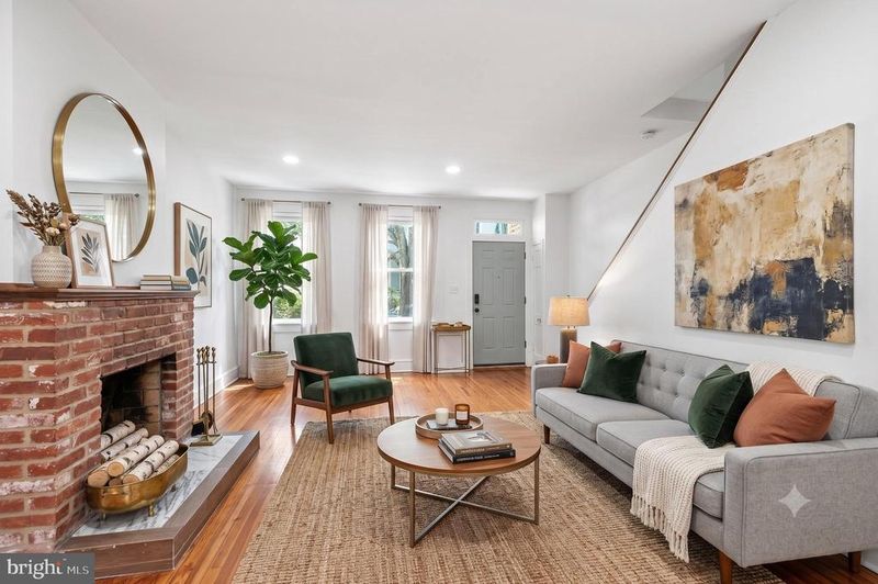 215 15th St NE, Washington, DC 20002