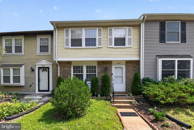 8307 Pondside Ter, Alexandria, VA 22309