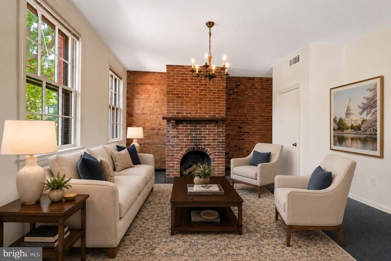 601 E St SE, Washington, DC 20003