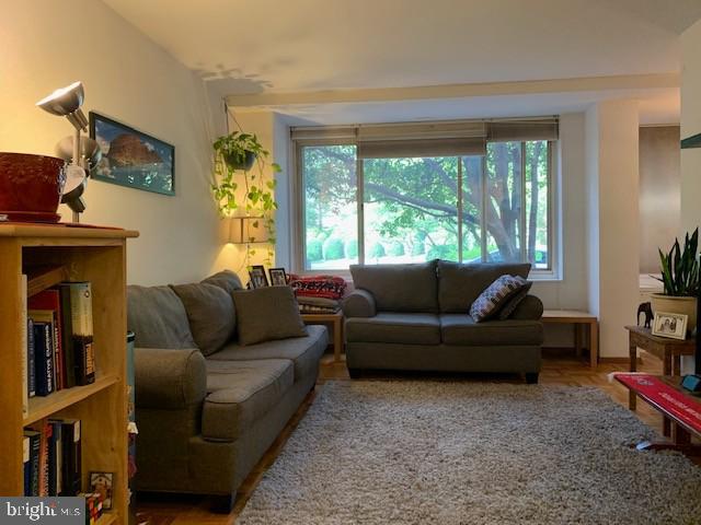 4000 Tunlaw Rd NW #430, Washington, DC 20007