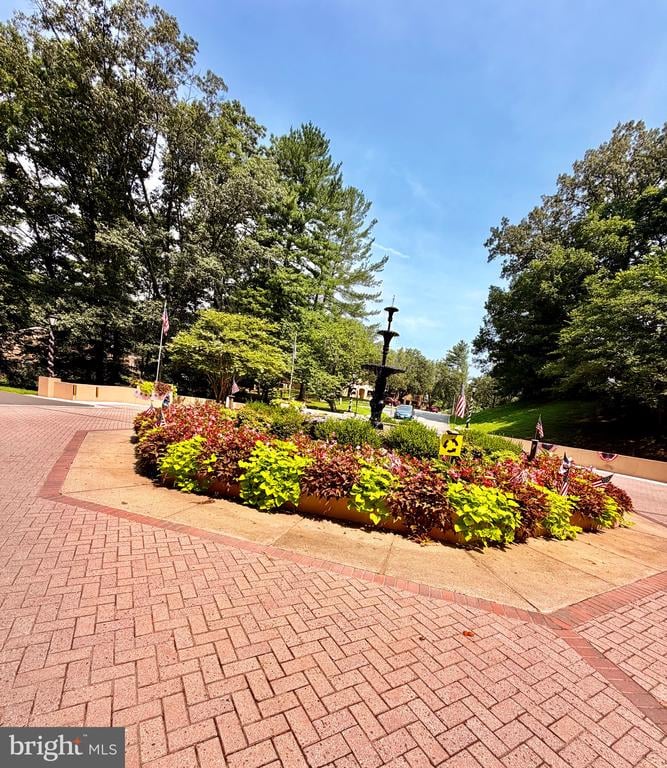 5918 Cove Landing Rd #202, Burke, VA 22015