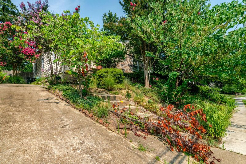 1208 S Frederick St, Arlington, VA 22204